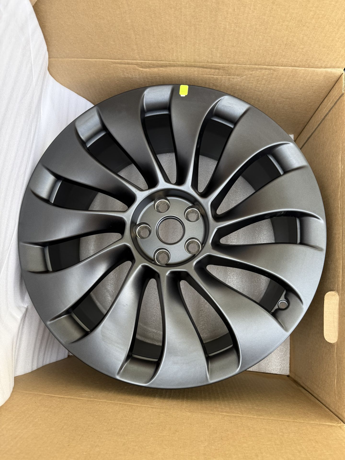 Model Y Performance Wheels *Brand New*