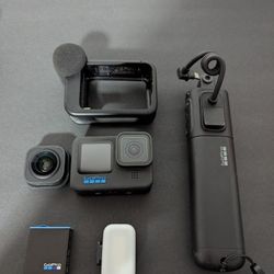 GoPro 11, Media Mod, Volta, Light With Case