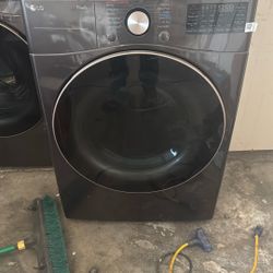 LG Washer And dryer Set 