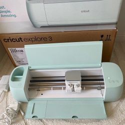 Cricut Explore 3 Cutting Machine + Need Cable