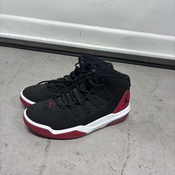 Jordan Max Aura Suede Basketball Shoes