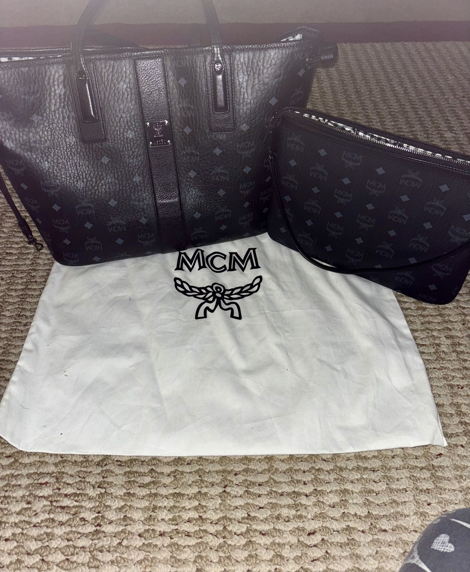 MCM Liz Medium Reversible Shopper Tote Bag 