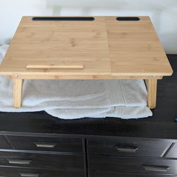 Laptop desk