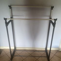 Clothing Rack-Adjustable 