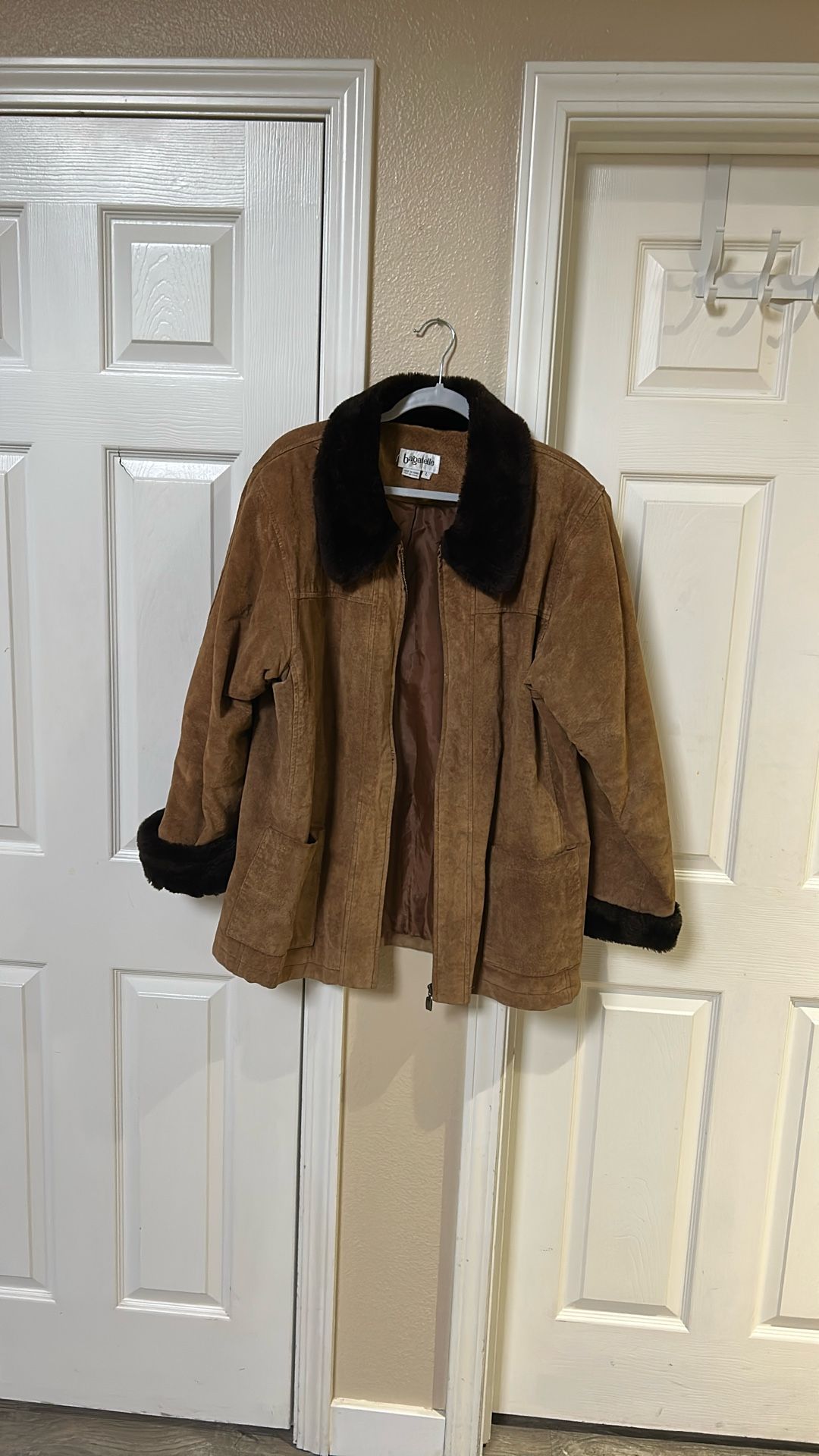 Leather And Faux Fur Collar And Cuffs, Brown