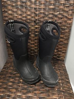 Kids Bogs (size 10)