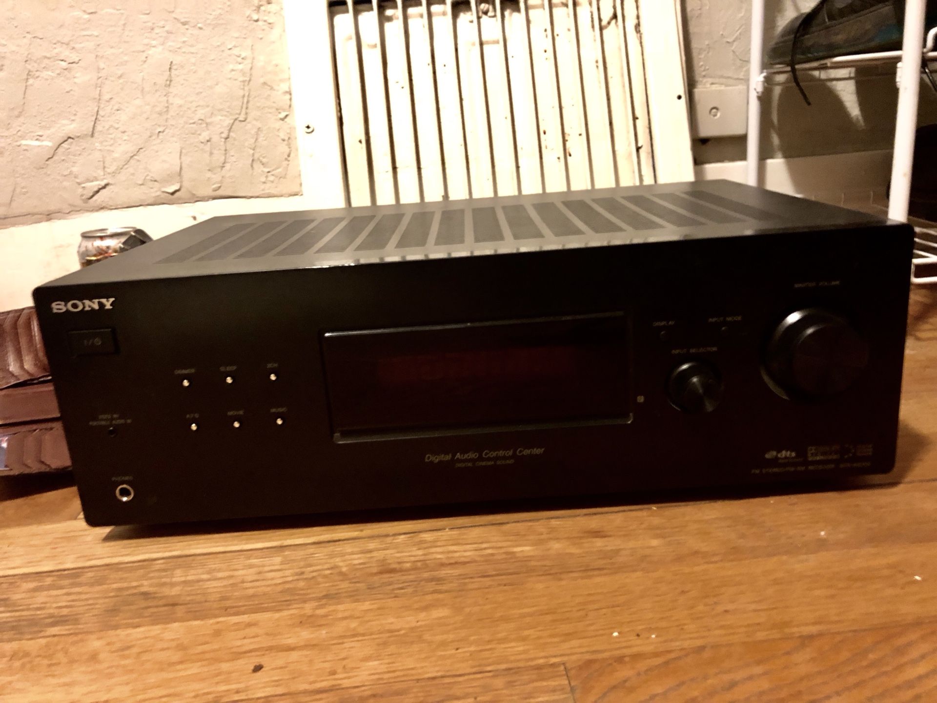 Sony AV Receiver: (STR-KG700) Home Theater System 5.1 (Like-New!)