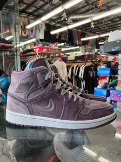 Women’s Air Jordan 1 Mid SE Purple Velvet