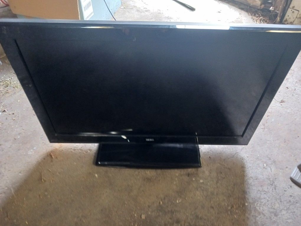 32 Inch HDTV, $20