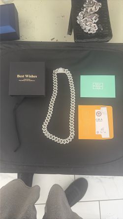 Sliver Mossanite Chain Will Pass Diamond Test 22In