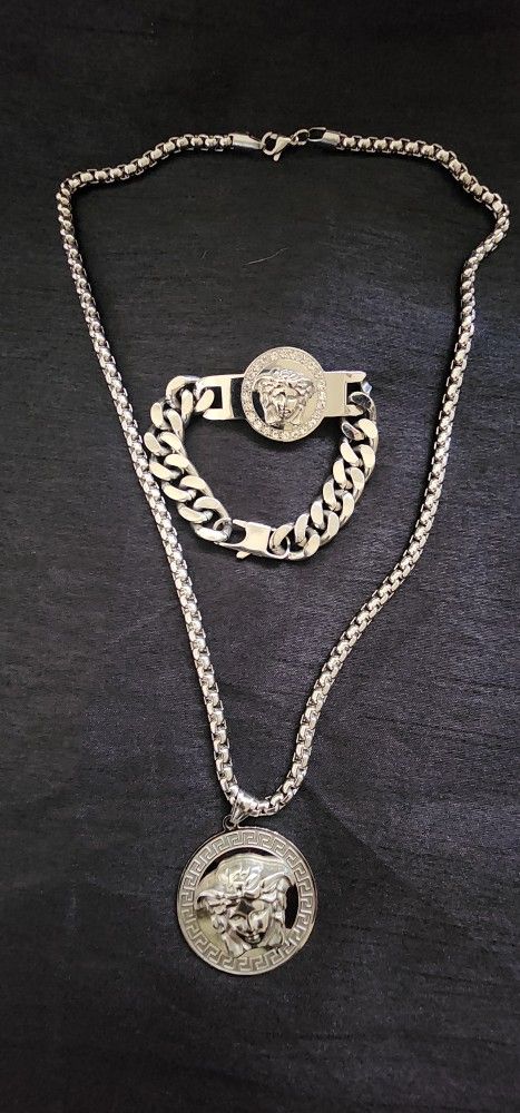 Versace Necklace And Bracelet Set