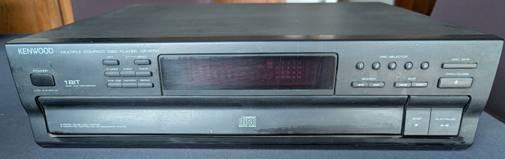 Kenwood 5 Disc CD Player