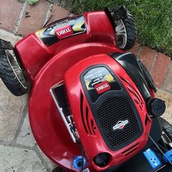 (2) Mowers For $30……..7.25 Hp-Self Propelled-6.75 Hp- Self Propelled