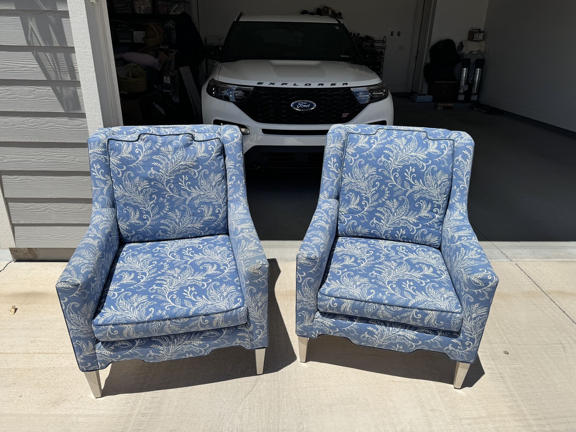 Pair of Upholstered Armchairs – Classic Blue Damask Pattern