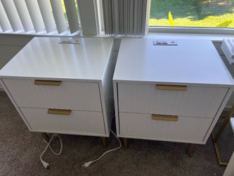 2 - Noghtstands