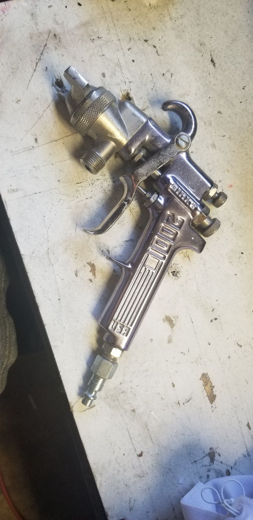 BINKS 2001 SPRAY GUN for Sale in Chicago, IL OfferUp