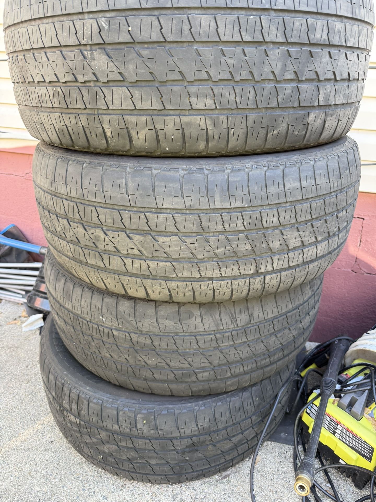285/45/22