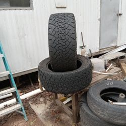 2,  33/12.50/20  Tires