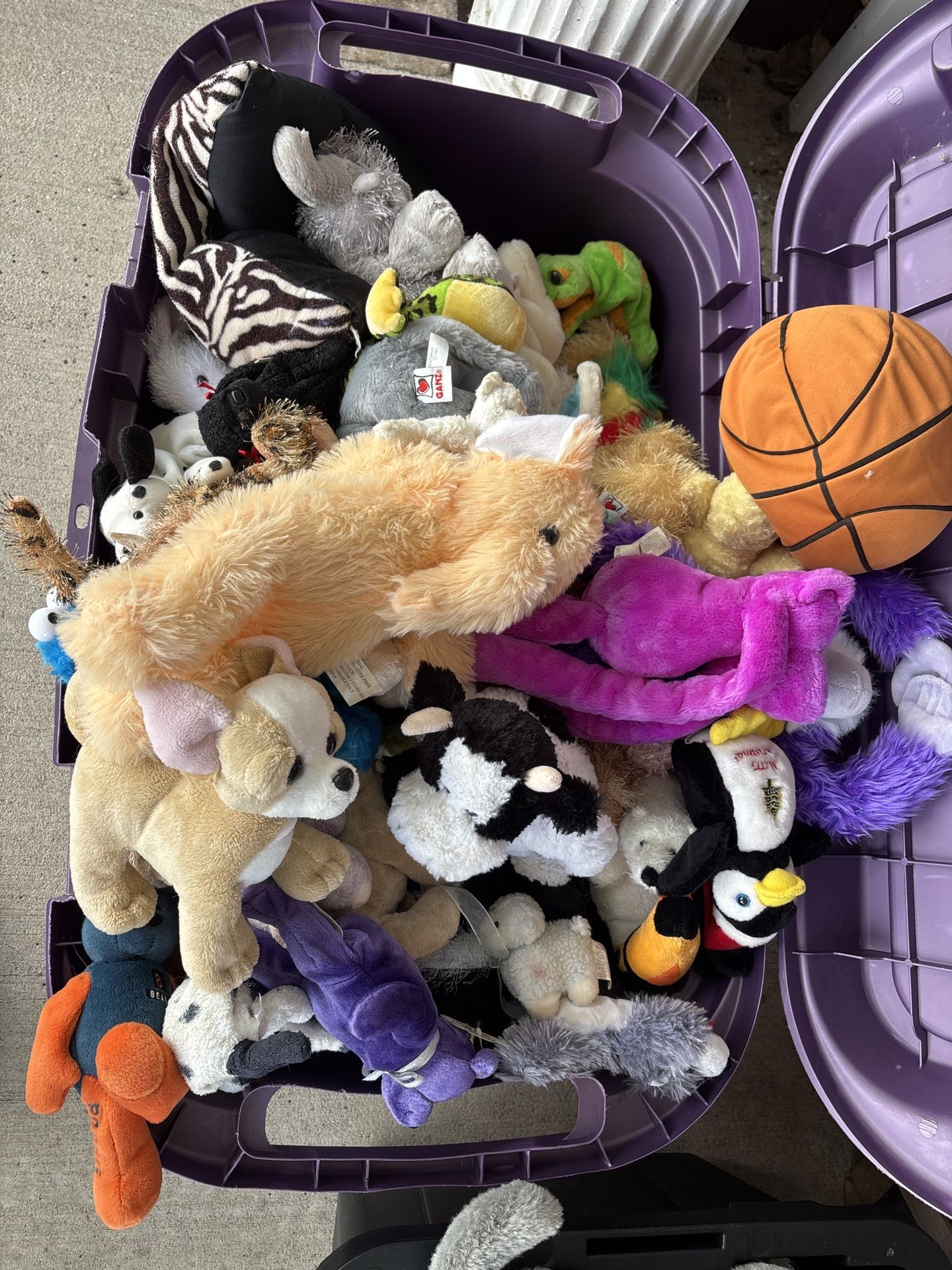 Many stuffed Animals