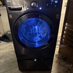 LG WM3998HBA All‑in‑One Washer/Dryer + LG WD100CB SideKick Pedestal Washer — Black Steel — Excellent Condition