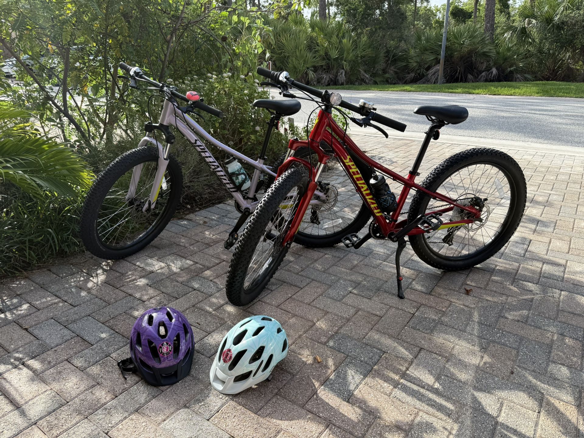 24” Kids Specialized Mountain Bikes