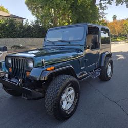 1995 Jeep Wrangler Hardtop YJ 4×4 Manual 5 Speed 4 Cyl. Smog Ready