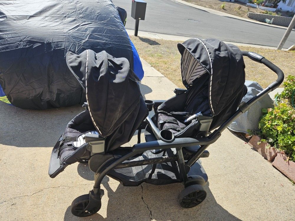 Double Stroller With Stand