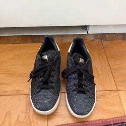 Adidas blue shoes / sneakers