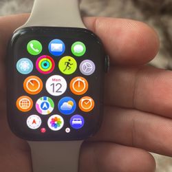 Apple Watch Series 7 GPS/ Cellular 