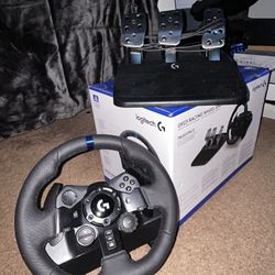 Logitech G923 Racing Wheel