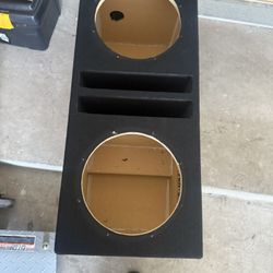 Subwoofer 10 Inch Box Enclosure Like New 