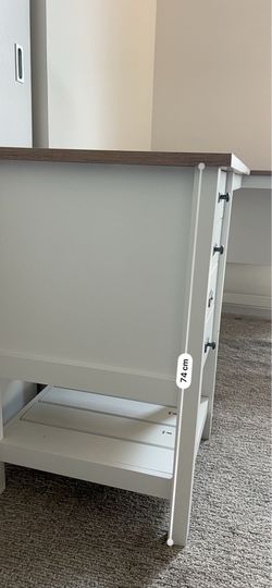 Sauder L-Shaped Desk (Cottage Road Collection) – Fast Sale!