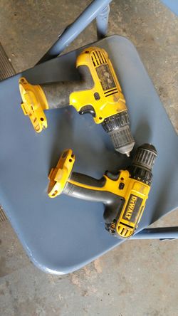 12 volt Dewalt drill with battery