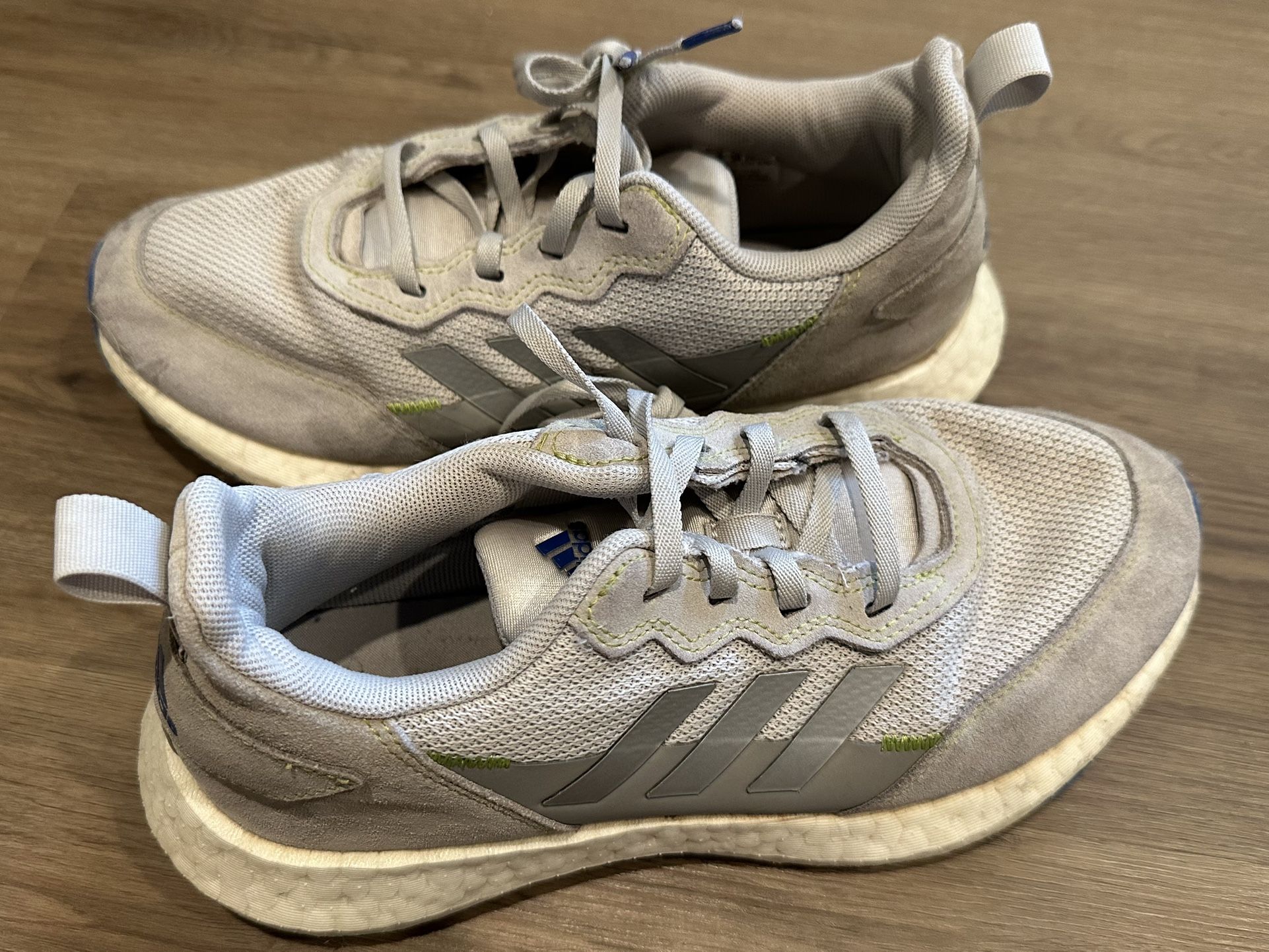 Adidas Boost Running Shoes FV7037 Size 5.5Y Gray