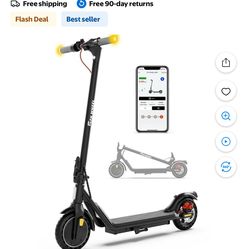 Electric scooter 5th wheel
