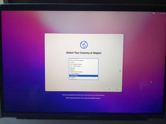 2016 MacBook Pro 15” Touch Bar – i7, 16GB RAM, 256GB SSD