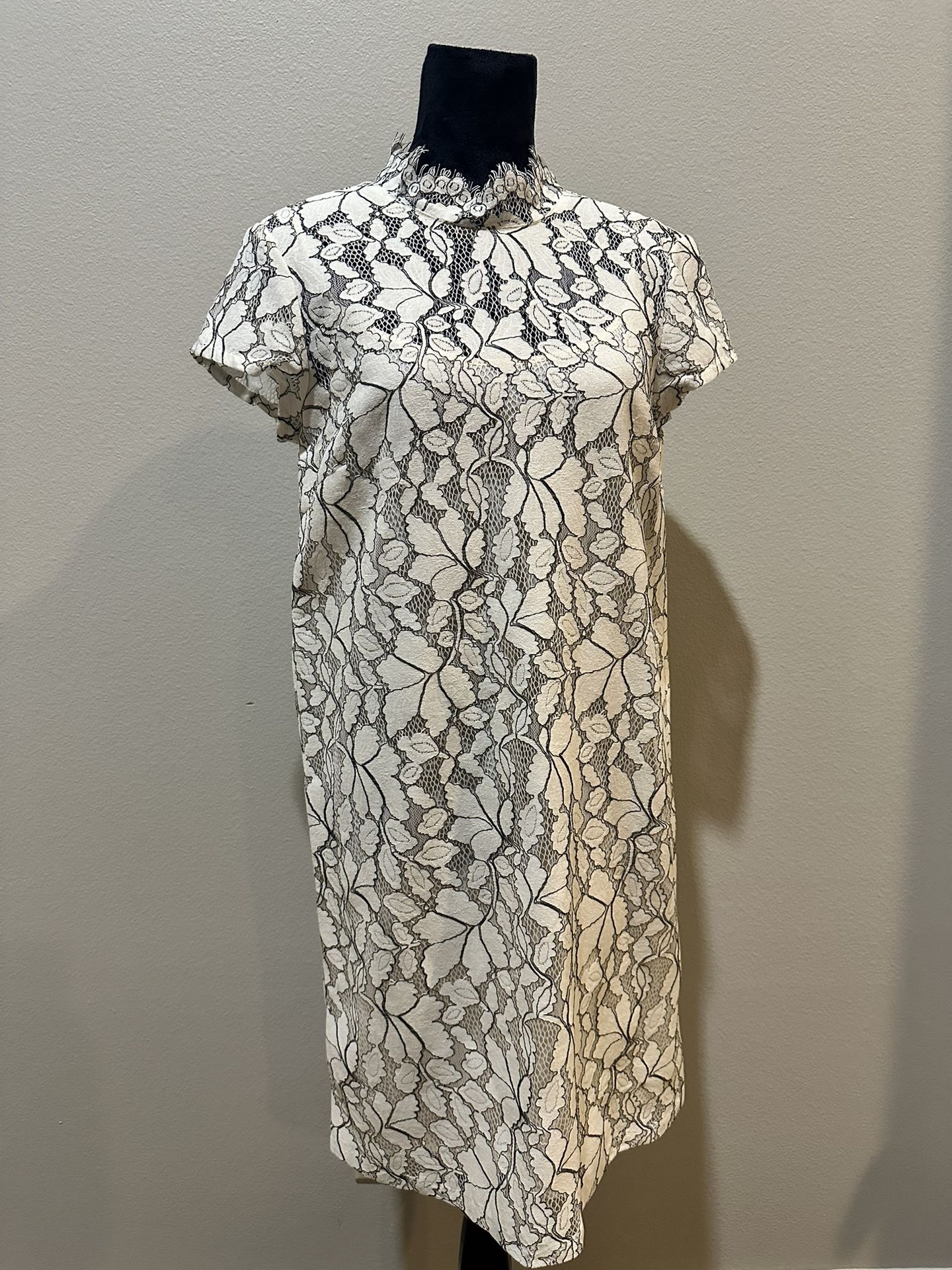 Floral Lace Dress in Black and White