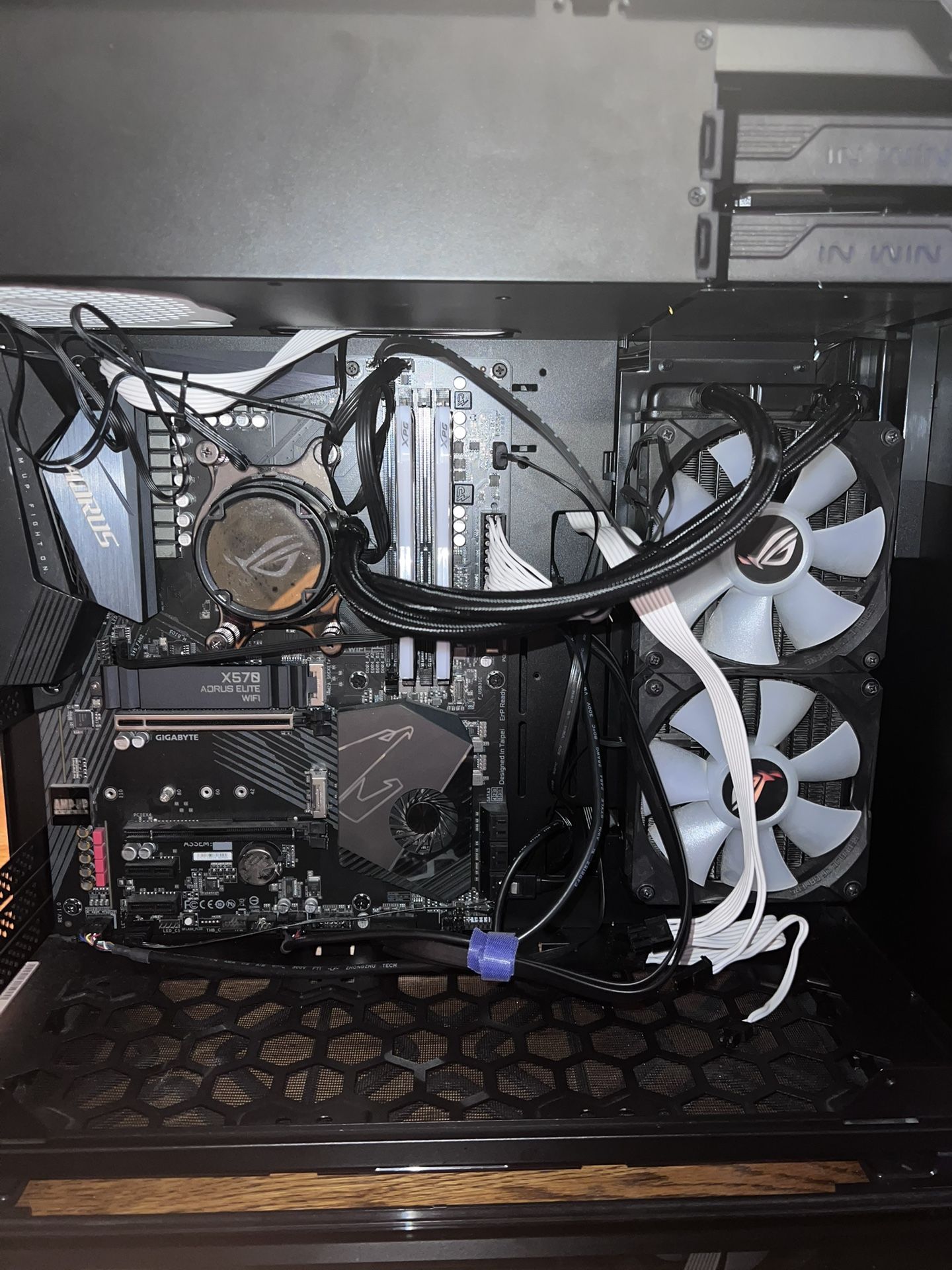 Custom Gaming PC – Ryzen 7 5800X / 32GB RAM / 2TB SSD / NO GPU – Fully Functional