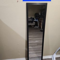 Beautiful Mirror Good Condition 