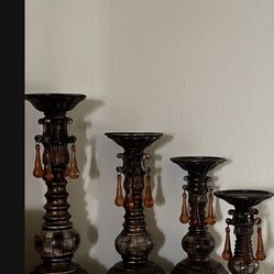 4 Candleholders 