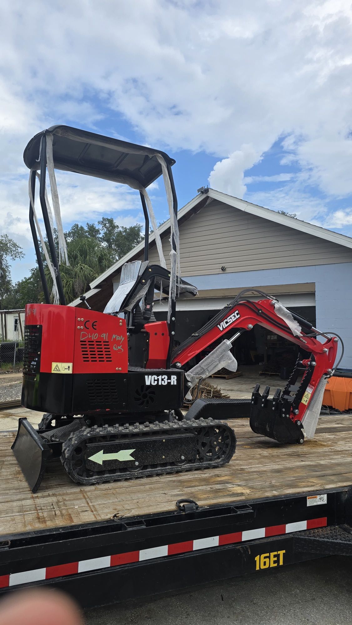 Mini-Excavator VICSEC VC13-R 2024