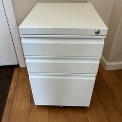 3 Drawer Mobile File Cabinet with Lock and Wheels