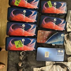 New Motorola Phones And A Galaxy