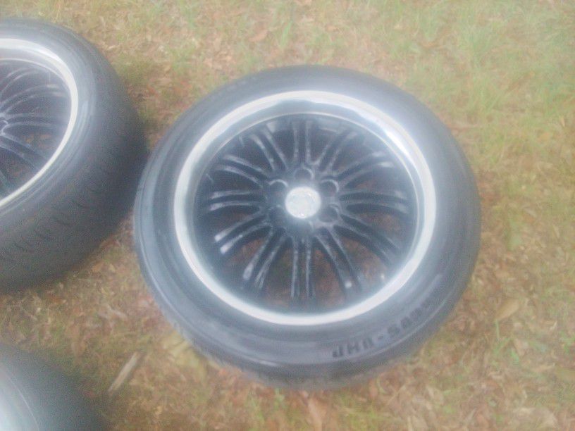A 22-in Rim And Tire