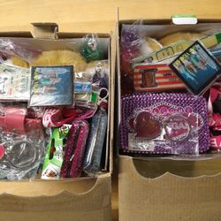 2 Teddy bear and stocking stuffer gift pack sets