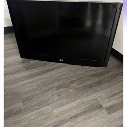 42 Inch LG TV