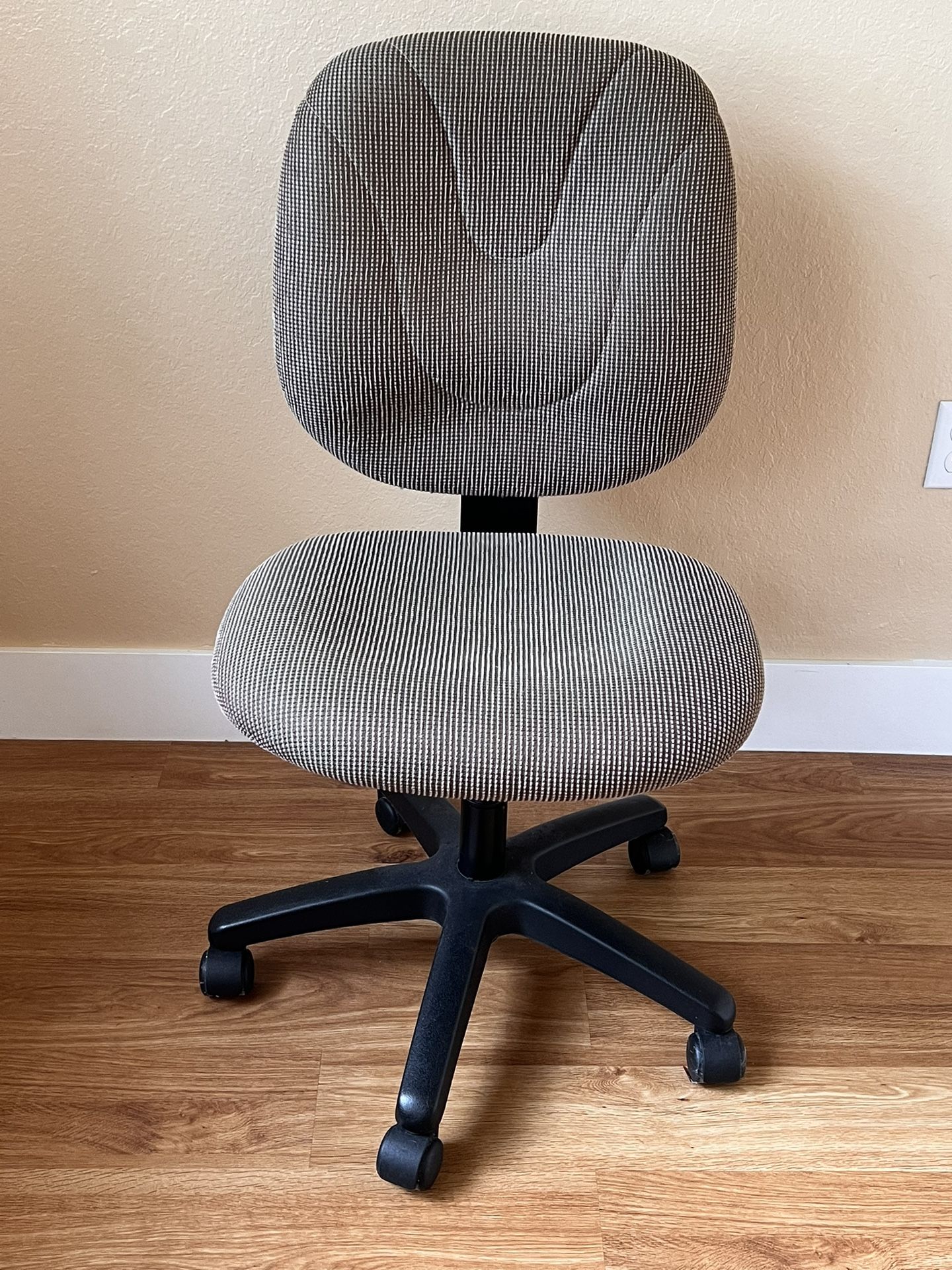 Swivel Taskchair Office Chair Adjustable