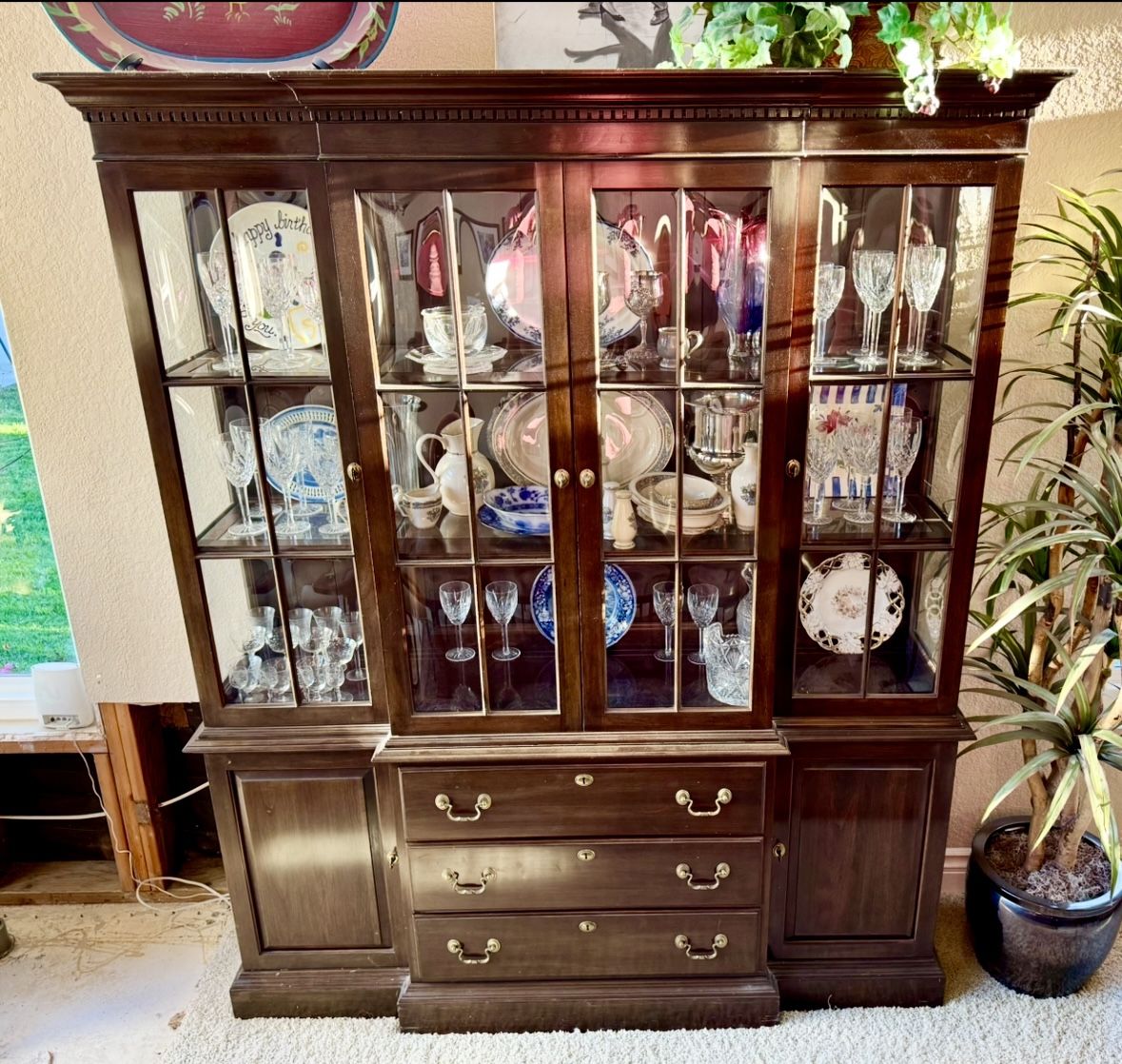 Traditional China Cabinet