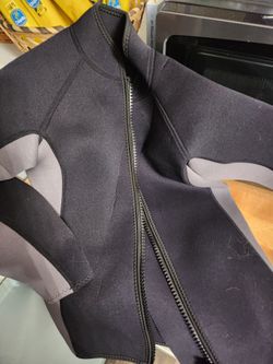 Wet suit jacket kids size 12