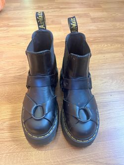 Dr Martens Size 6